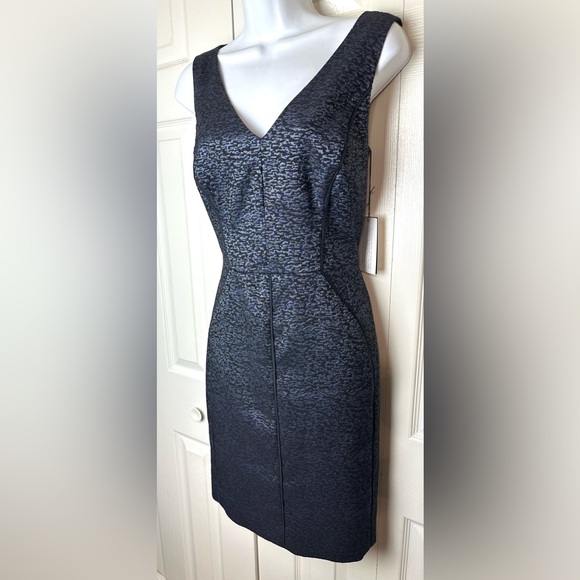 New ETCETERA Baroness Jacquard Dress Shift Sheath Blue Black Geo VNeck Classic - Picture 2 of 12